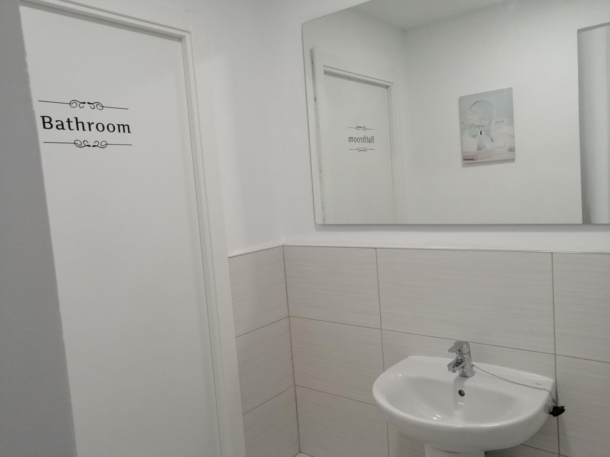 La Marina Hostel Alicante Bagian luar foto